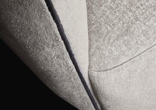 Кресло от фабрики Poliform модель Santa Monica Arm