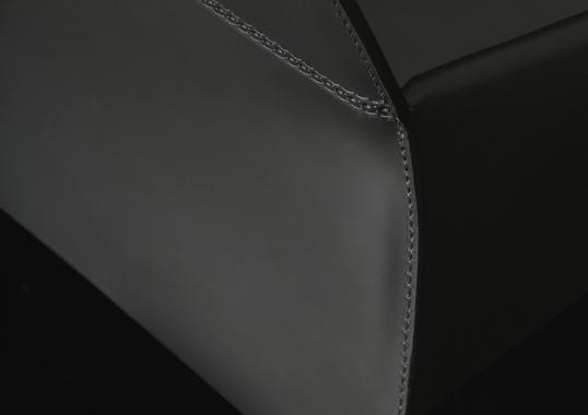 Стул от фабрики Poliform модель Seattle  With Armrests 