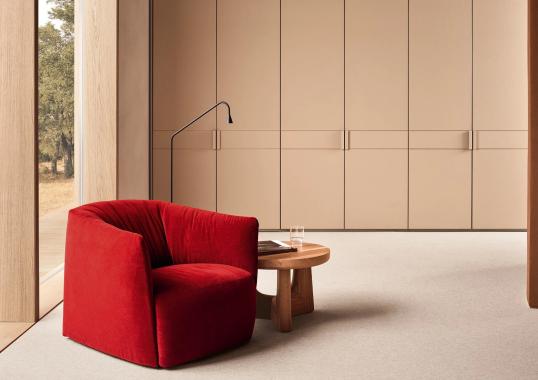 Кресло от фабрики Poliform модель Santa Monica Arm