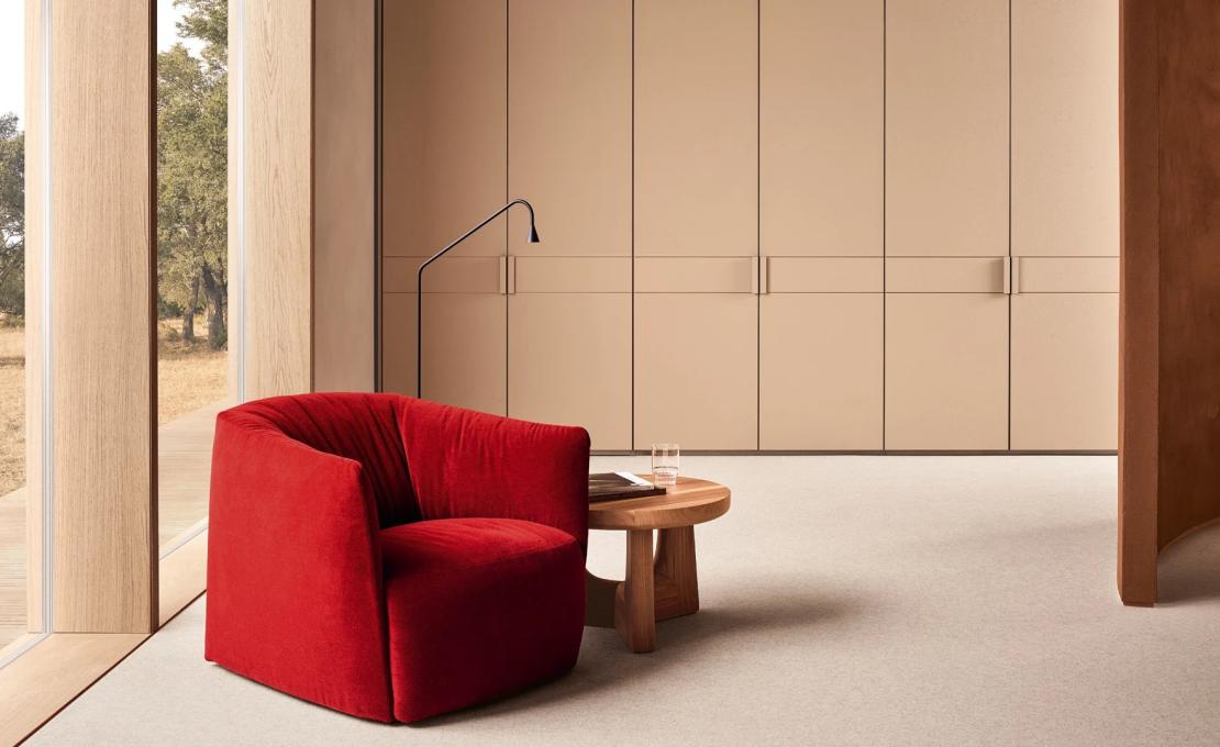 Кресло от фабрики Poliform модель Santa Monica Arm