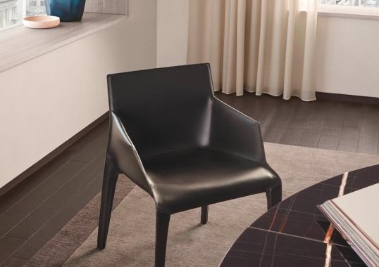 Стул от фабрики Poliform модель Seattle  With Armrests 