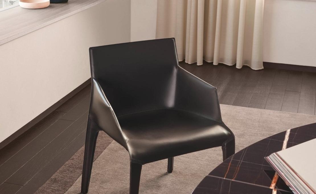 Стул от фабрики Poliform модель Seattle  With Armrests 