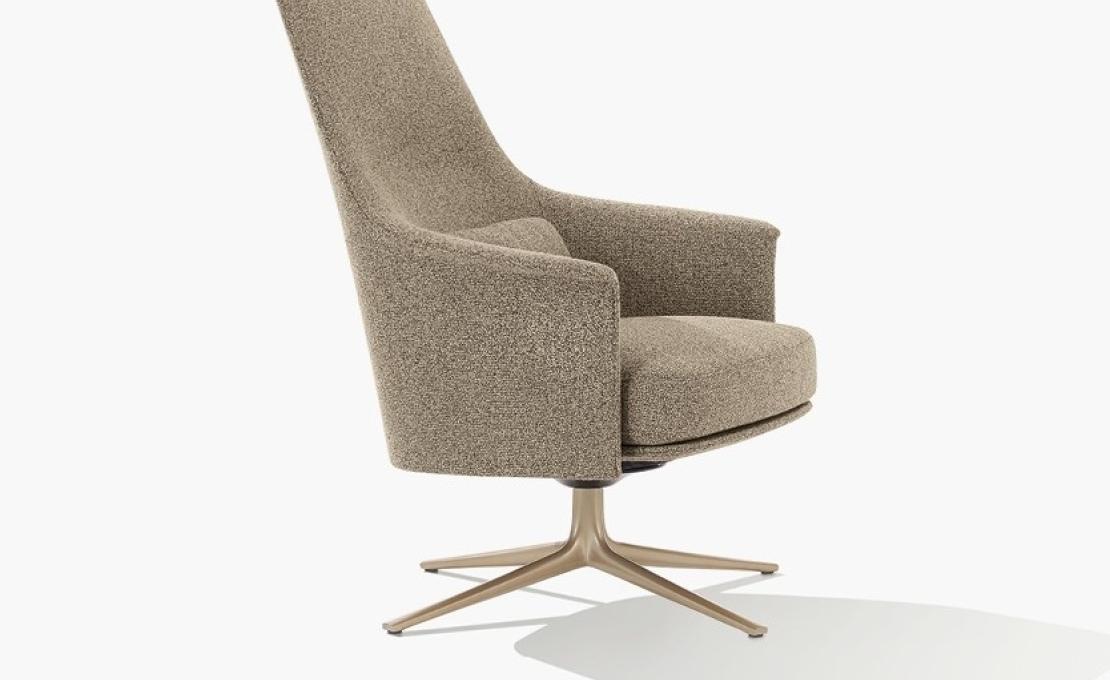 Кресло от фабрики Poliform модель Stanford Lounge Arm