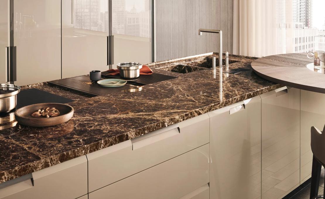 Кухни от фабрики Poliform модель Shape Kitchen