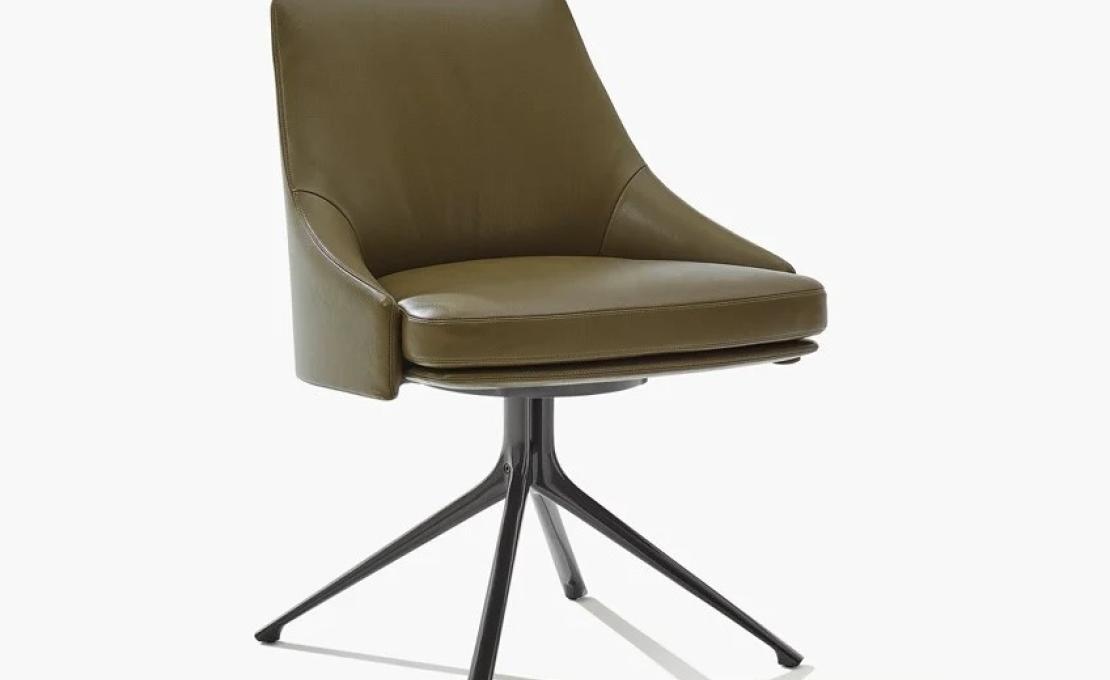 Стул от фабрики Poliform модель Stanford Bridge 