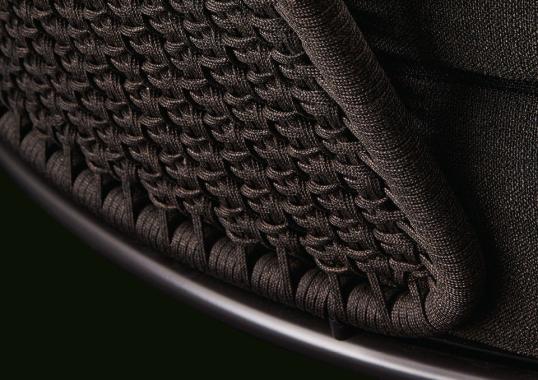 Уличный диван от фабрики Poliform модель SOORI DAY LOUNGE