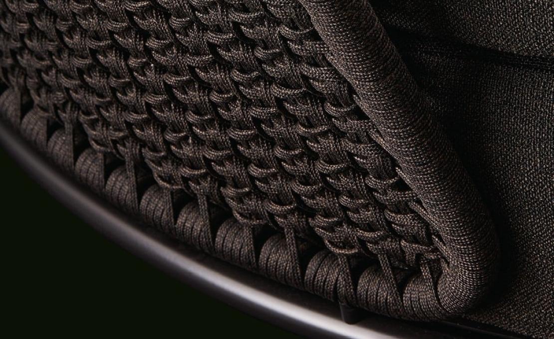 Уличный диван от фабрики Poliform модель SOORI DAY LOUNGE