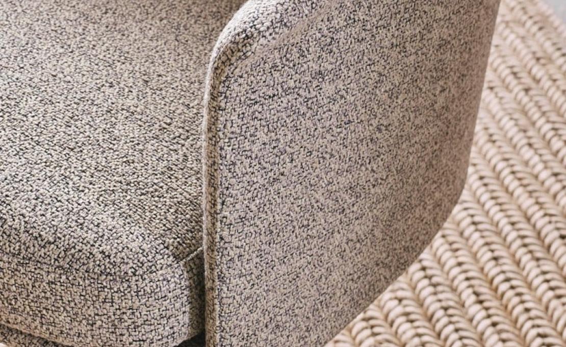 Стул от фабрики Poliform модель Stanford Bridge 