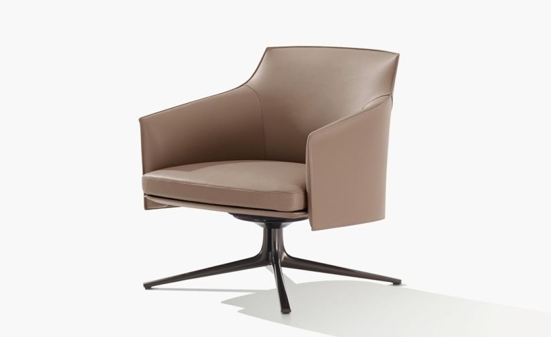 Кресло от фабрики Poliform модель Stanford Arm