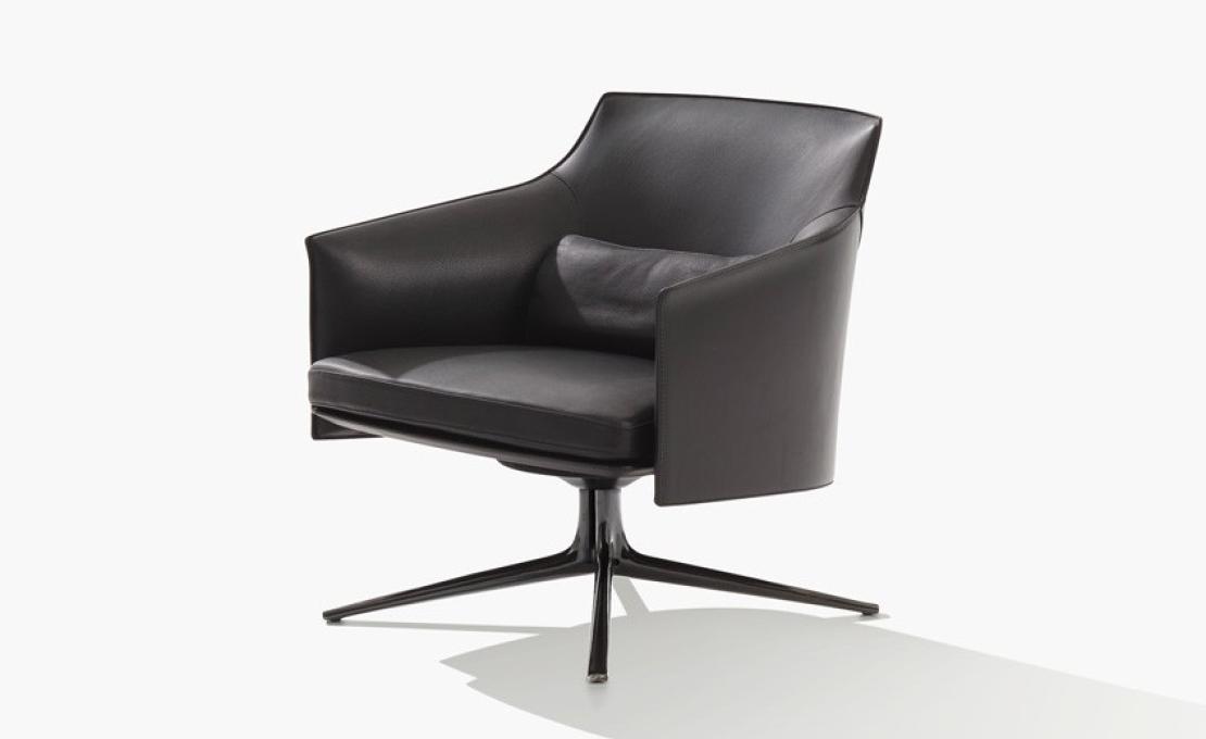 Кресло от фабрики Poliform модель Stanford Arm