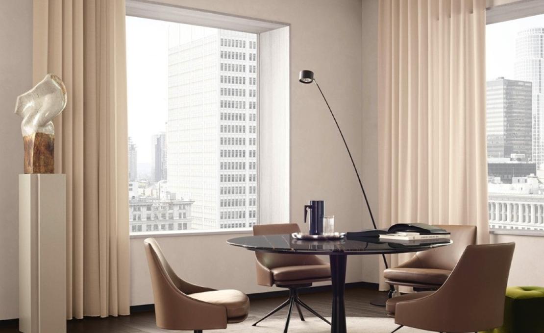 Стул от фабрики Poliform модель Stanford Bridge 