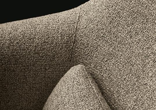 Кресло от фабрики Poliform модель Stanford Lounge Arm