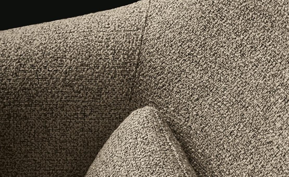 Кресло от фабрики Poliform модель Stanford Lounge Arm