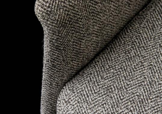 Стул от фабрики Poliform модель Stanford Bridge 