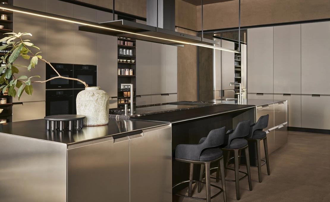 Кухни от фабрики Poliform модель Shape Kitchen