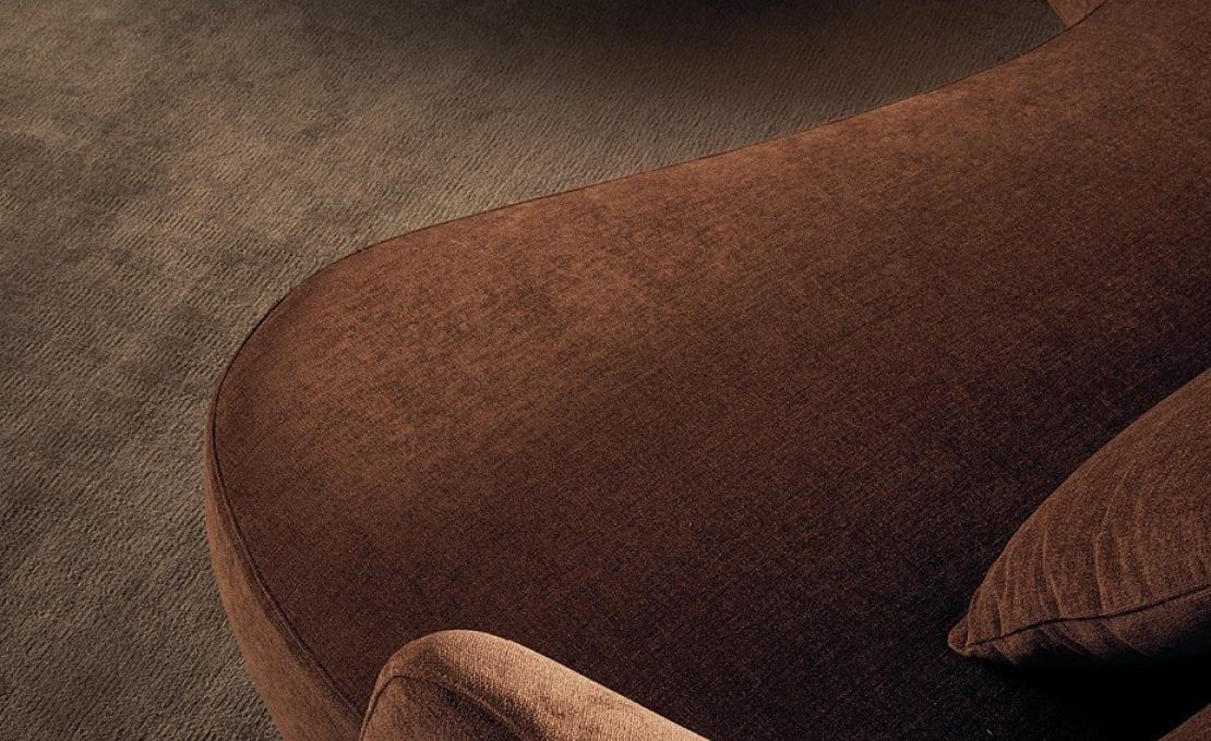 Диван от фабрики Poliform модель SUNDAY SOFA