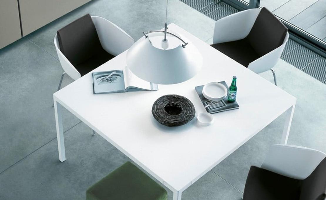 Стол от фабрики Poliform модель Trevi Table