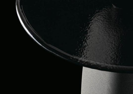 Уличный стол от фабрики Poliform модель STRATA  GLASS