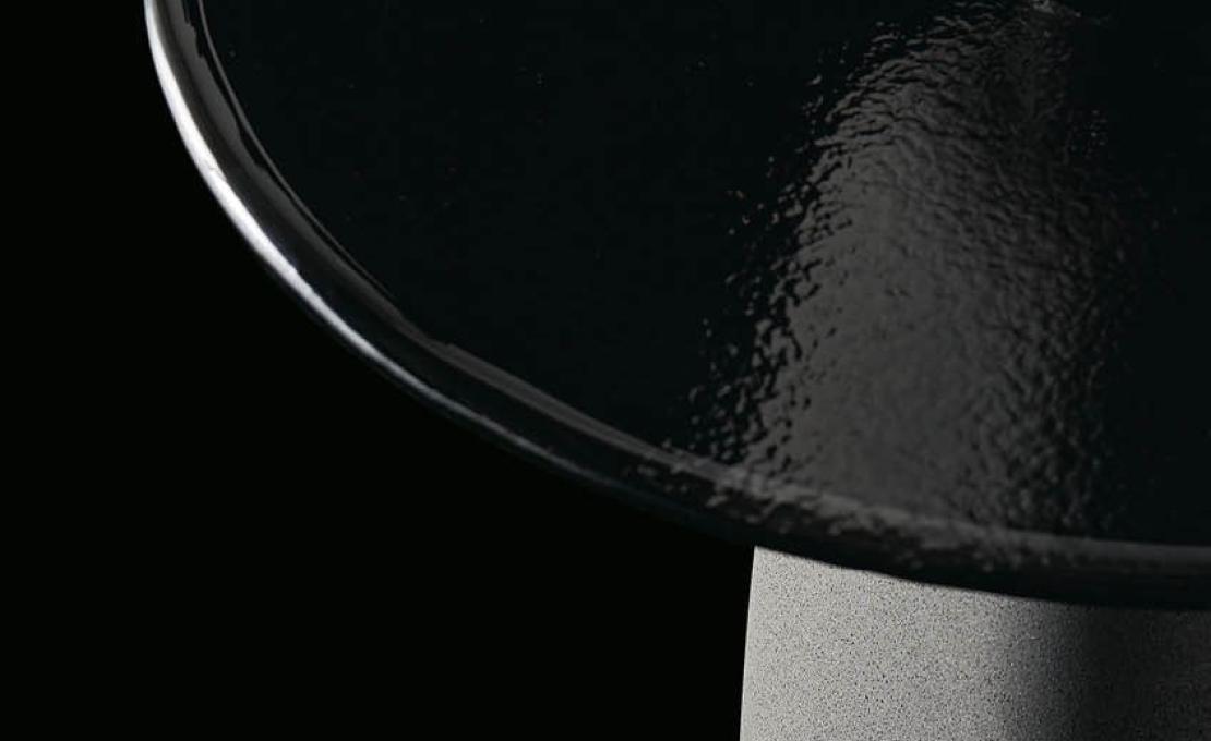 Уличный стол от фабрики Poliform модель STRATA  GLASS