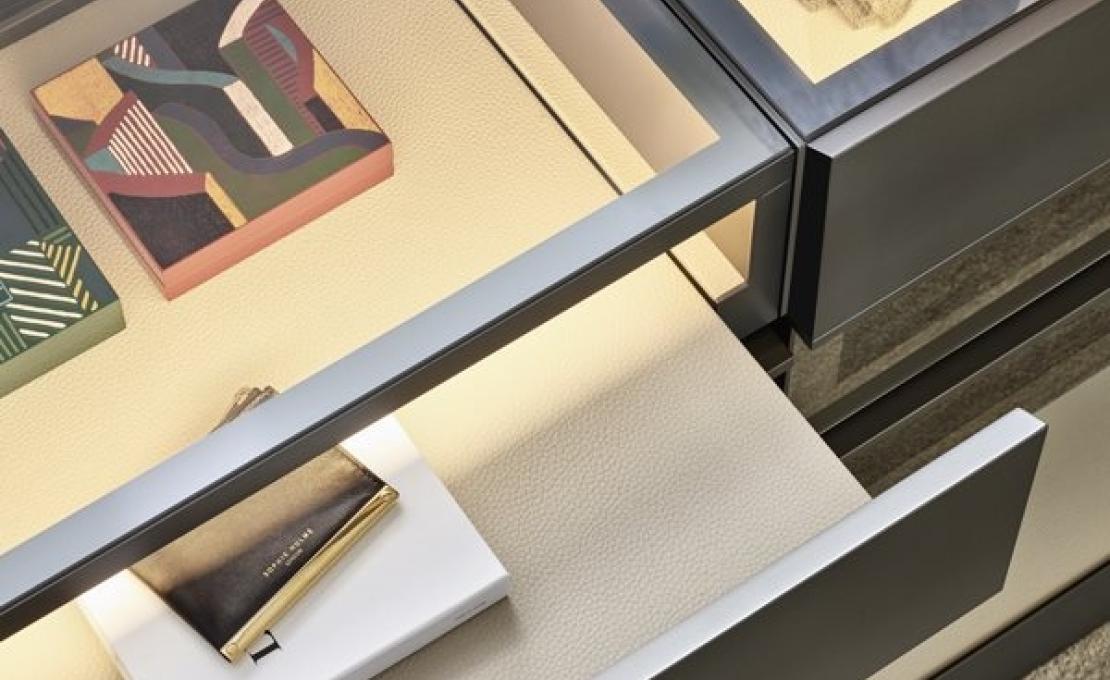 Шкафы от фабрики Poliform модель Ubik Walk-in Closet