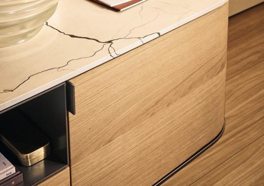 Сервант от фабрики Poliform модель Symphony Sideboard