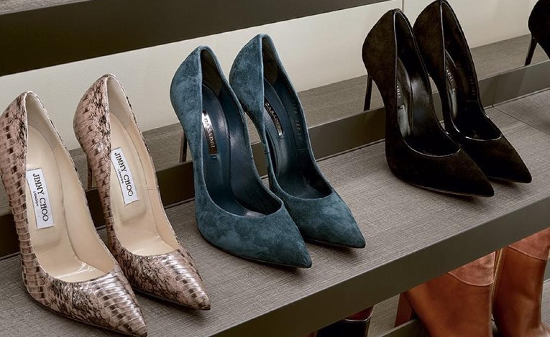 Шкафы от фабрики Poliform модель Ubik Walk-in Closet