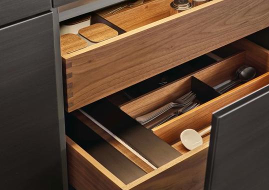 Кухни от фабрики Poliform модель Twelve Kitchen
