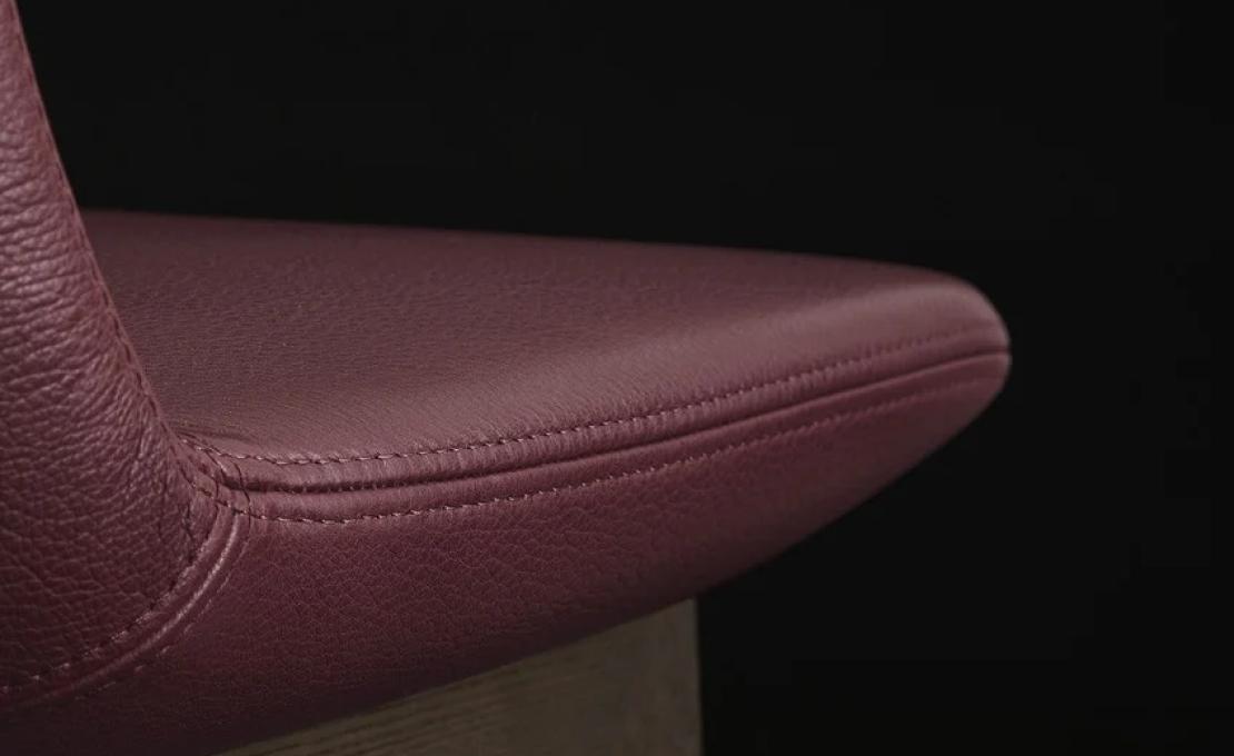 Барный стул от фабрики Poliform модель Ventura 