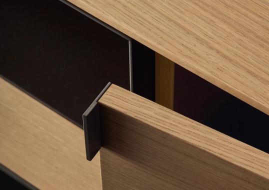 Сервант от фабрики Poliform модель Symphony Sideboard