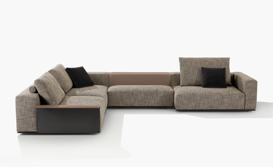 Диван от фабрики Poliform модель Westside Sofa 