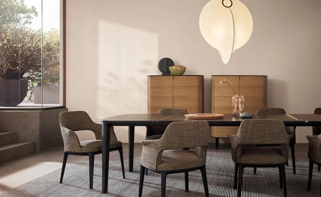 Сервант от фабрики Poliform модель Symphony Sideboard