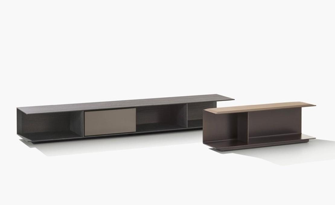 Диван от фабрики Poliform модель Westside Sofa 