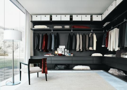 Шкафы от фабрики Poliform модель Ubik Walk-in Closet