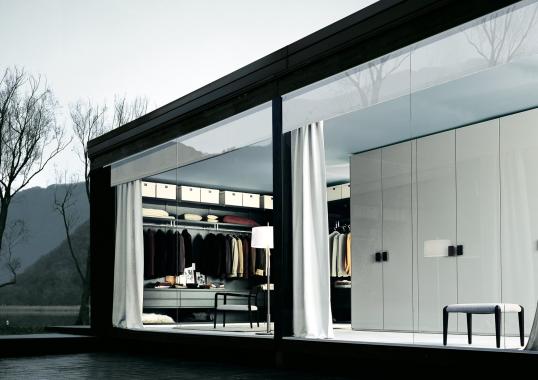 Шкафы от фабрики Poliform модель Ubik Walk-in Closet