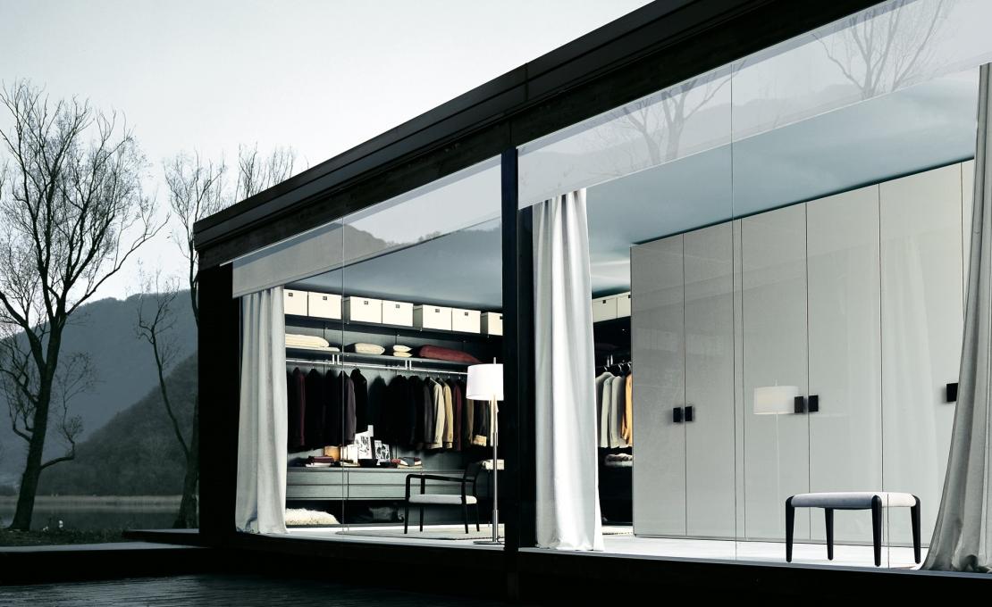 Шкафы от фабрики Poliform модель Ubik Walk-in Closet