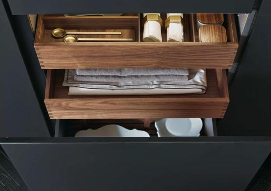 Кухни от фабрики Poliform модель Twelve Kitchen