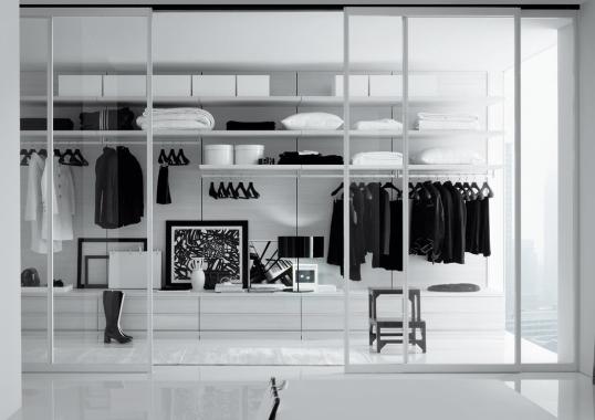 Шкафы от фабрики Poliform модель Ubik Walk-in Closet