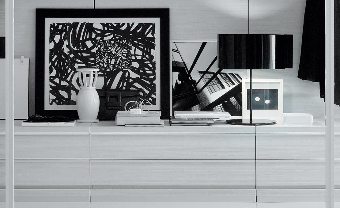 Шкафы от фабрики Poliform модель Ubik Walk-in Closet