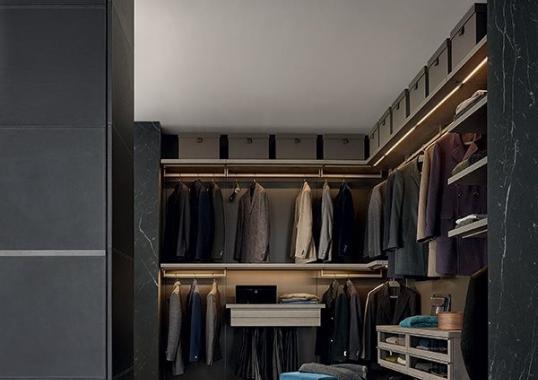 Шкафы от фабрики Poliform модель Ubik Walk-in Closet