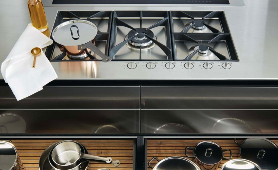 Кухни от фабрики Poliform модель Twelve Kitchen