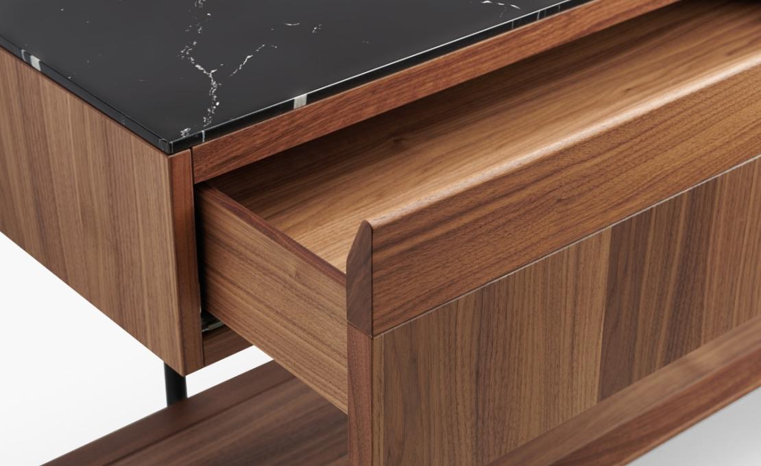 Консоль от фабрики Potocco модель ARIAL CONSOLE