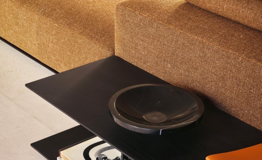 Диван от фабрики Poliform модель Westside Sofa 