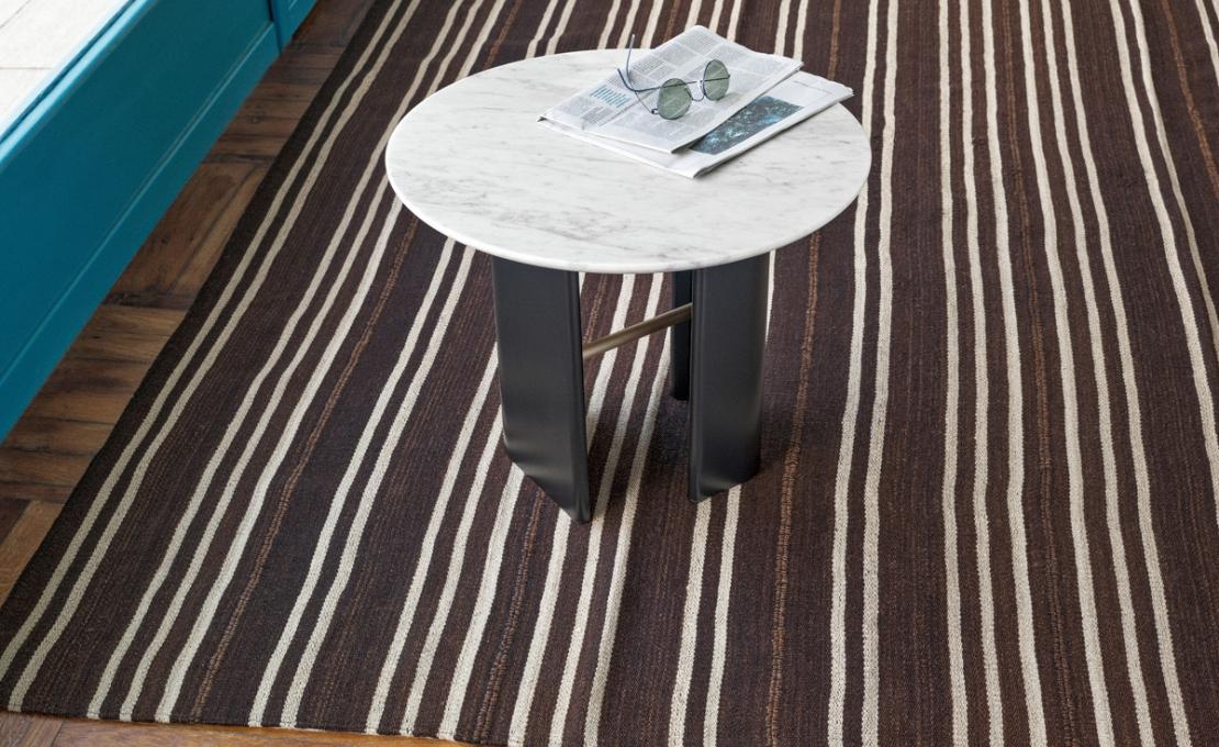 Журнальный столик от фабрики Potocco модель 952/TC