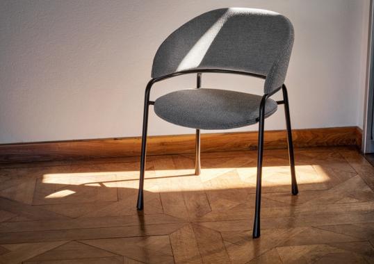 Кресло от фабрики Potocco модель 946/P Fast Small Arm