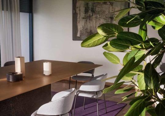 Кресло от фабрики Potocco модель 946/P Fast Small Arm