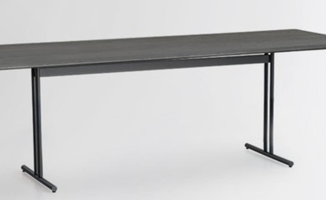 Стол от фабрики Potocco модель GRAPHIC TABLE