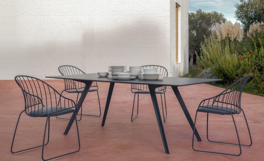 Стол от фабрики Potocco модель KATANA OUTDOOR TABLR