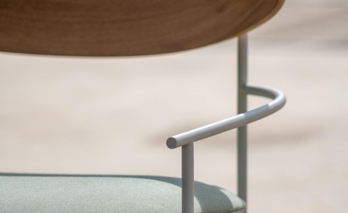 Уличное кресло от фабрики Potocco модель 922/LMB-OUT