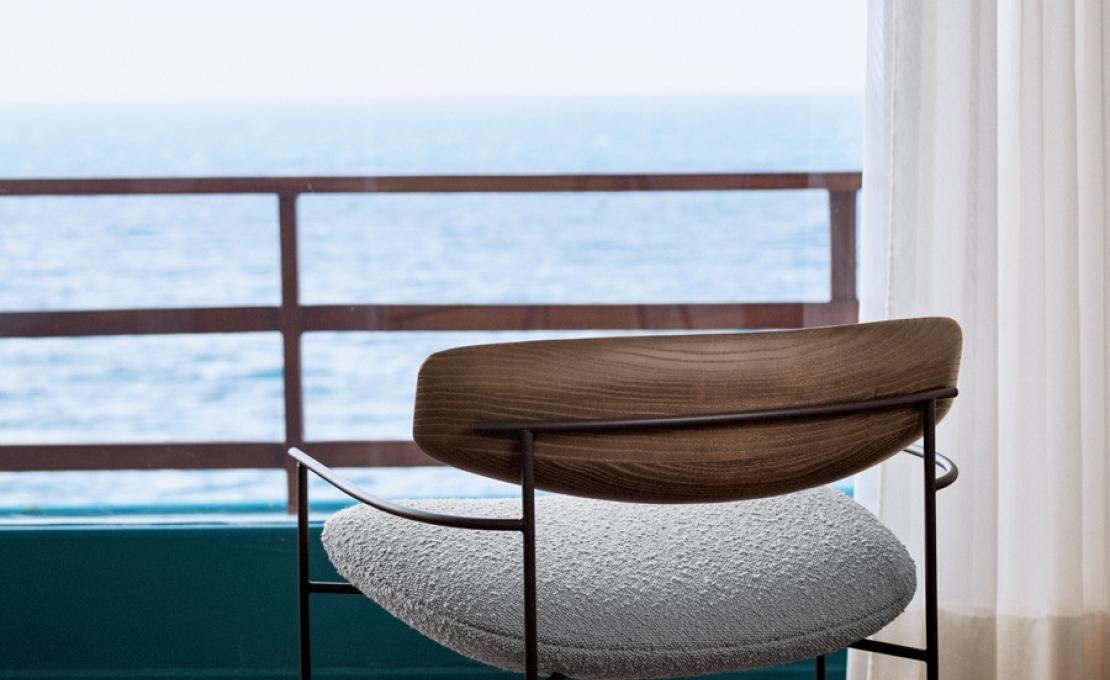 Кресло от фабрики Potocco модель 922/L Keel Arm