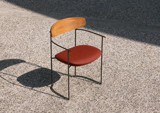 Уличный стул от фабрики Potocco модель KEEL OUTDOOR 